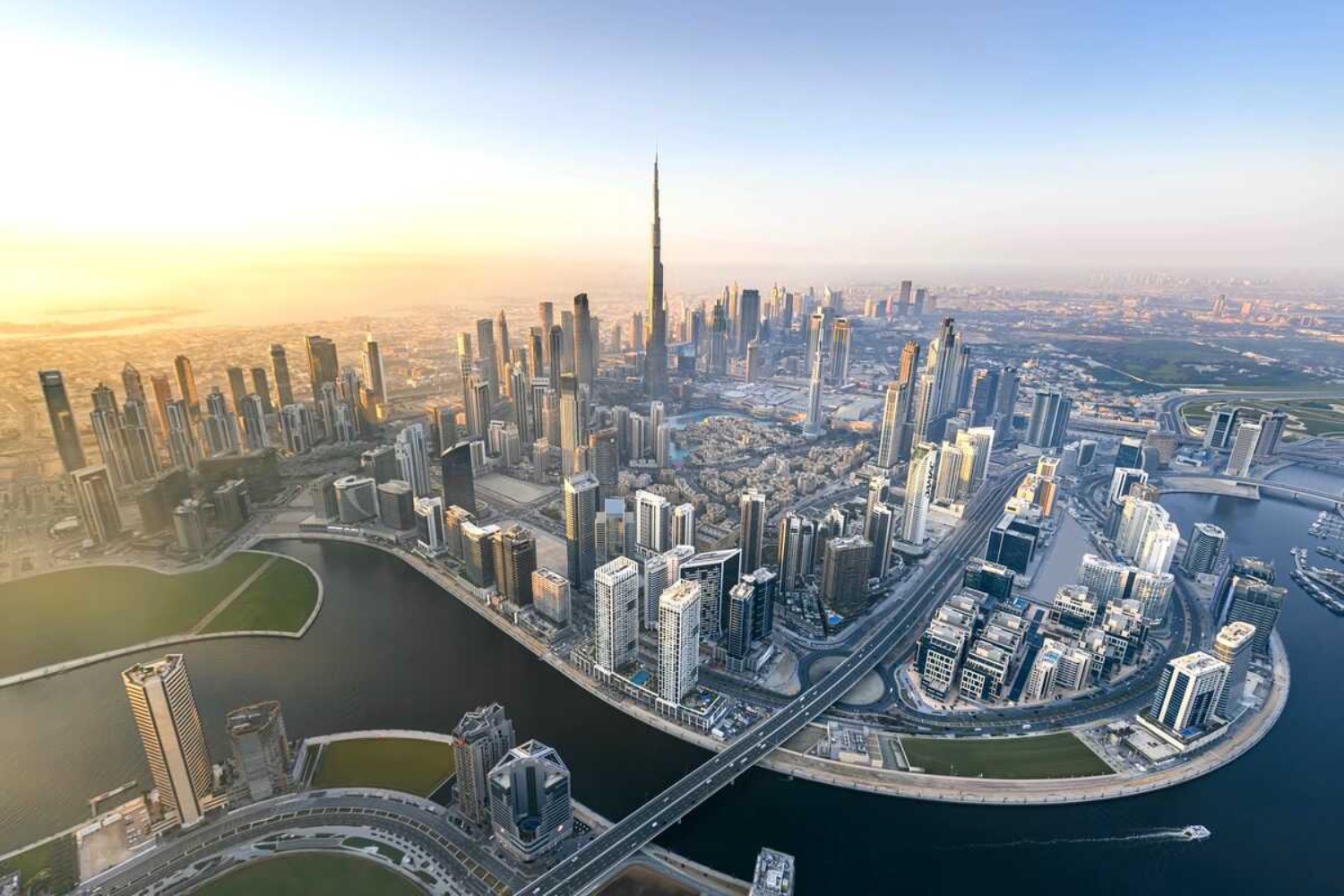 Dubai: Immobilienmarkt erreicht 89 Mrd. USD in H1 2025 | Die Geissens Real Estate | Luxus Immobilien mit Carmen und Robert Geiss – Die Geissens in Dubai