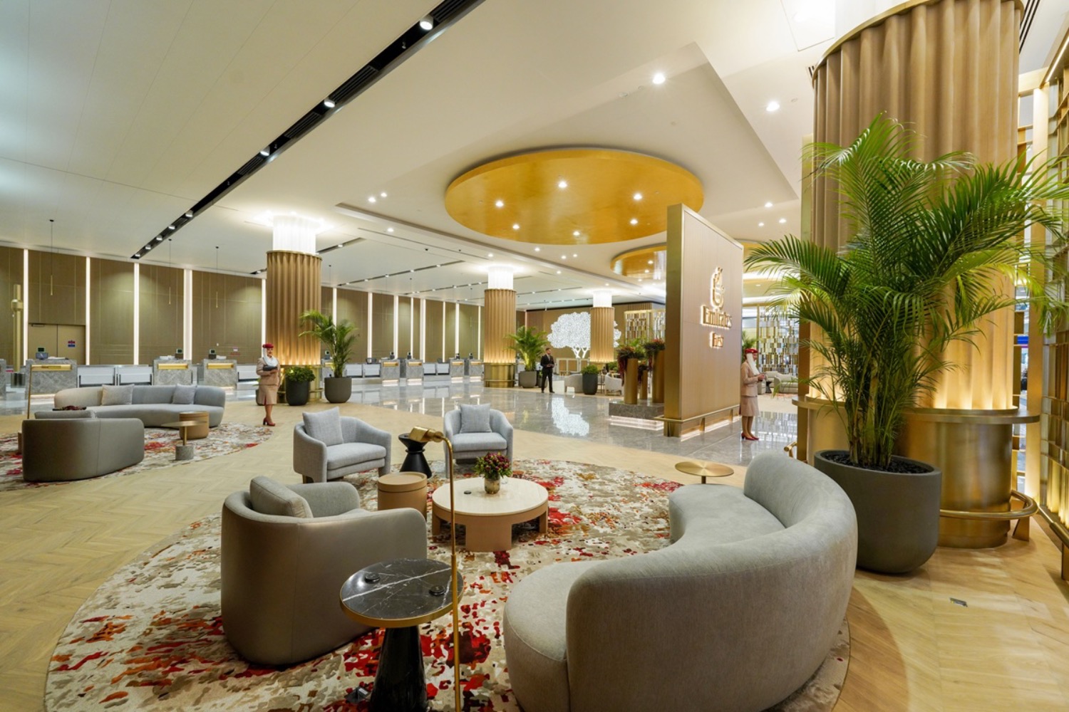Emirates eröffnet Premium-Check-in in Dubai Terminal 3 | Die Geissens Real Estate | Luxus Immobilien mit Carmen und Robert Geiss – Die Geissens in Dubai