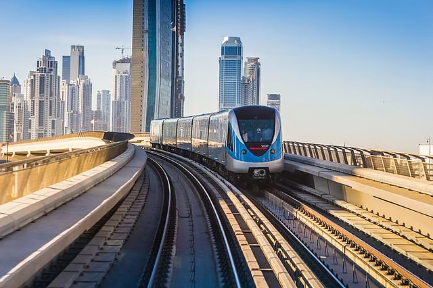 Dubai Metro verlängert Betriebszeiten für Global Encounters 2025 | Die Geissens Real Estate | Luxus Immobilien mit Carmen und Robert Geiss – Die Geissens in Dubai