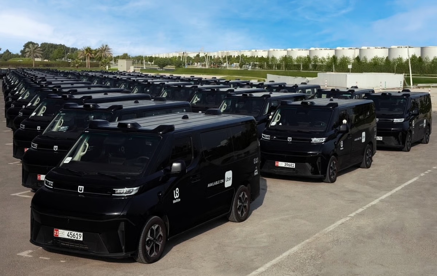 Abu Dhabi startet vollständig fahrerlose TXAI-Robotaxis auf Yas Island | Die Geissens Real Estate | Luxus Immobilien mit Carmen und Robert Geiss – Die Geissens in Dubai