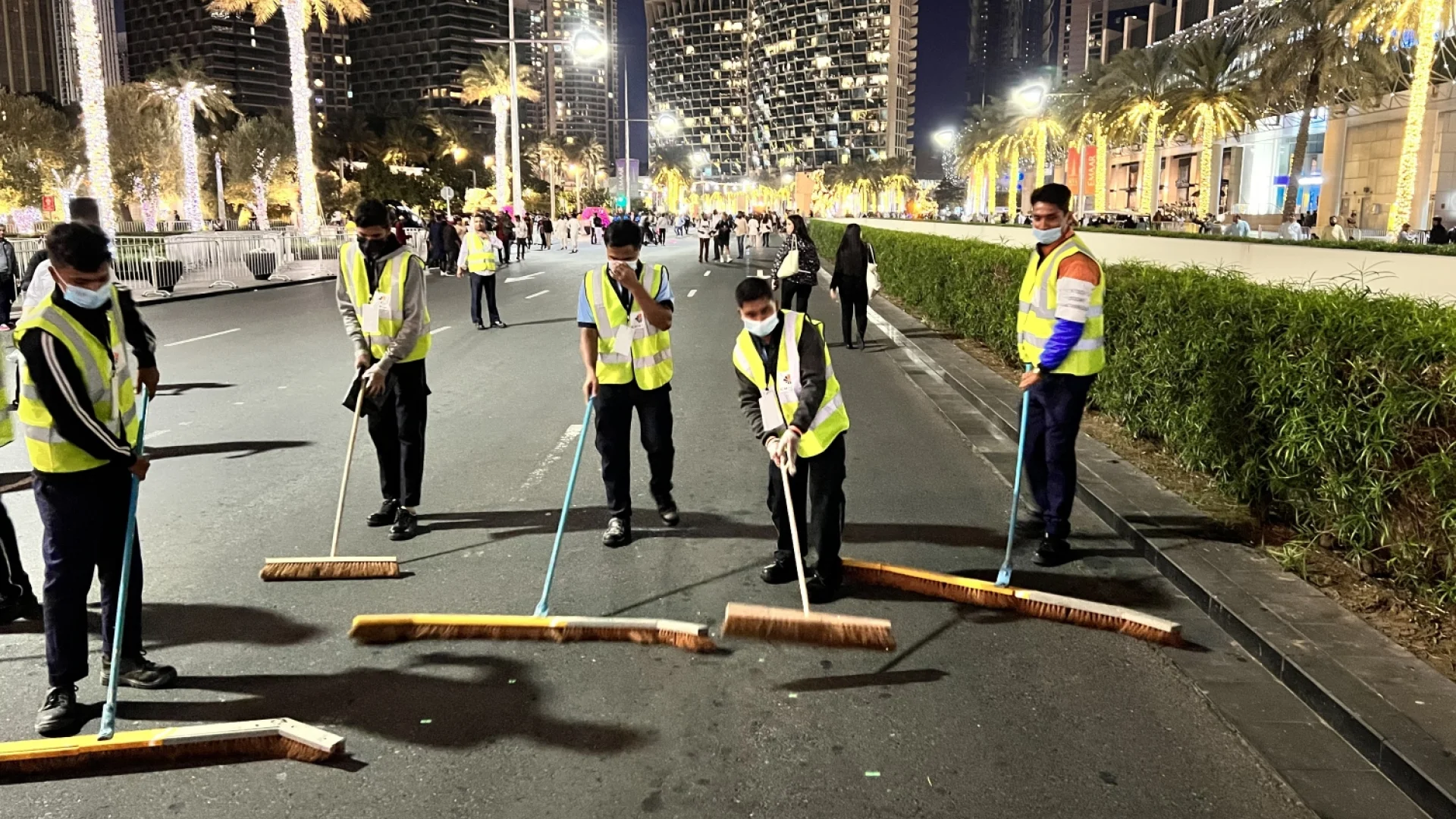 Dubais Silvester-Aufräumen: Stadt blitzschnell sauber | Die Geissens Real Estate | Luxus Immobilien mit Carmen und Robert Geiss – Die Geissens in Dubai